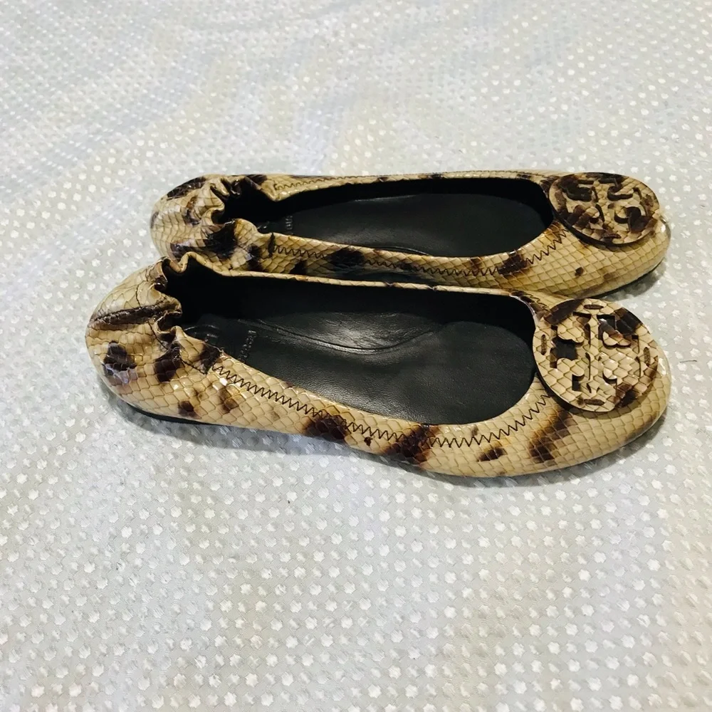 Tory Burch leopard patent‎ leather flats